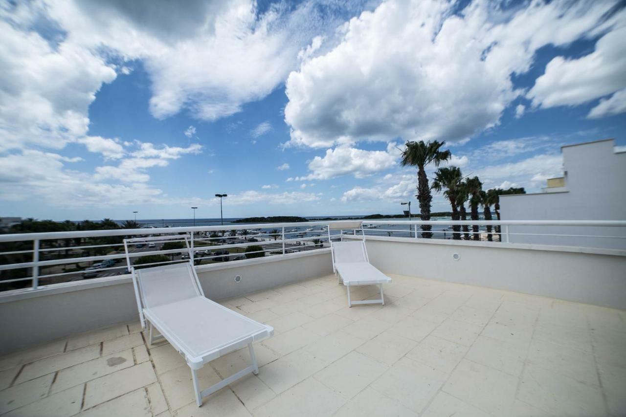 Camera Sul Mare Riviera Порто Чезарео Екстериор снимка